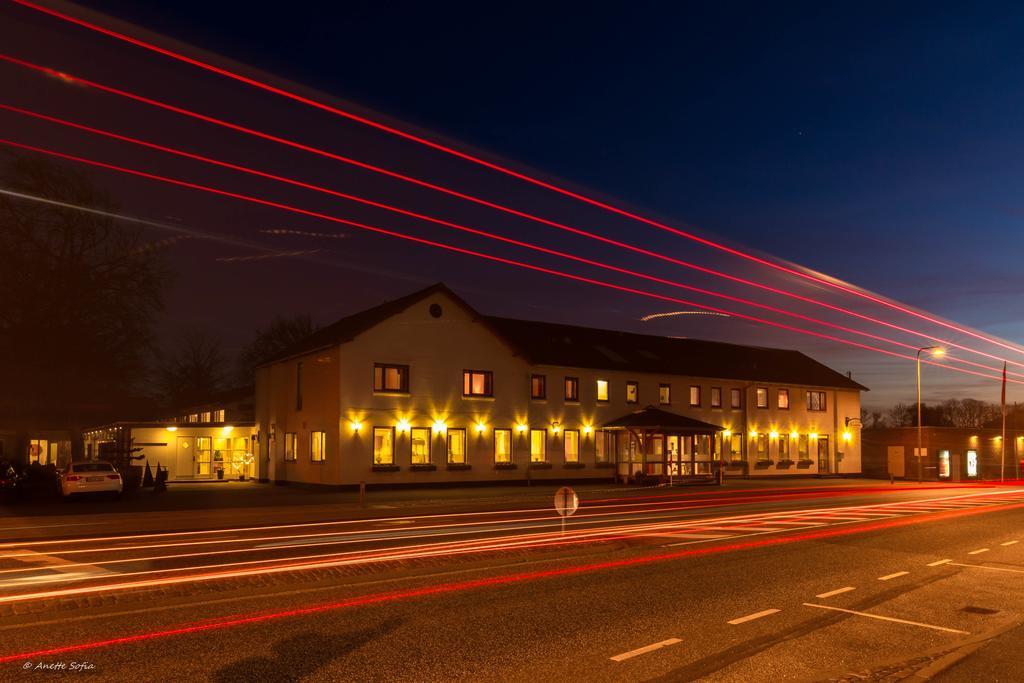 Sdr. Omme Kro & Hotel Exterior foto